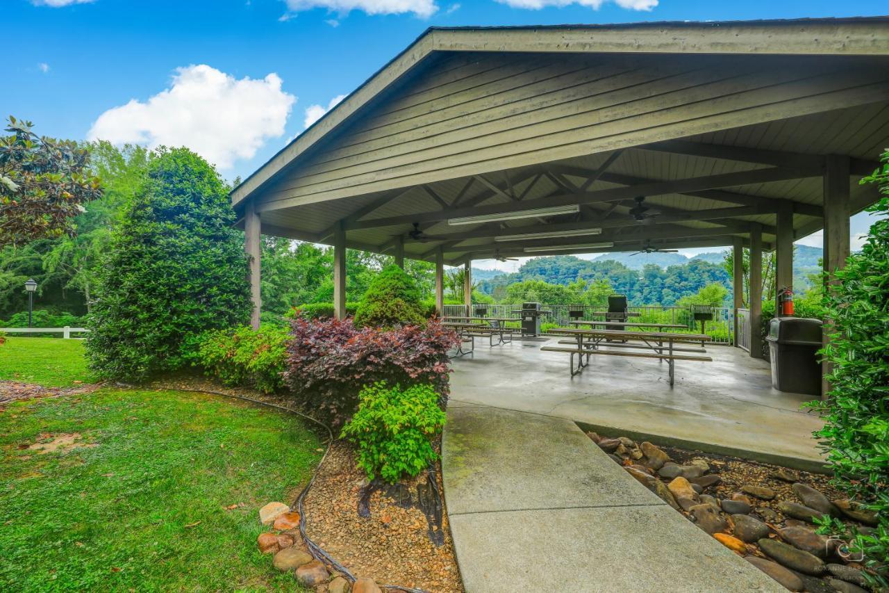 A Peaceful Retreat Whispering Pines 622 Apartman Pigeon Forge Kültér fotó